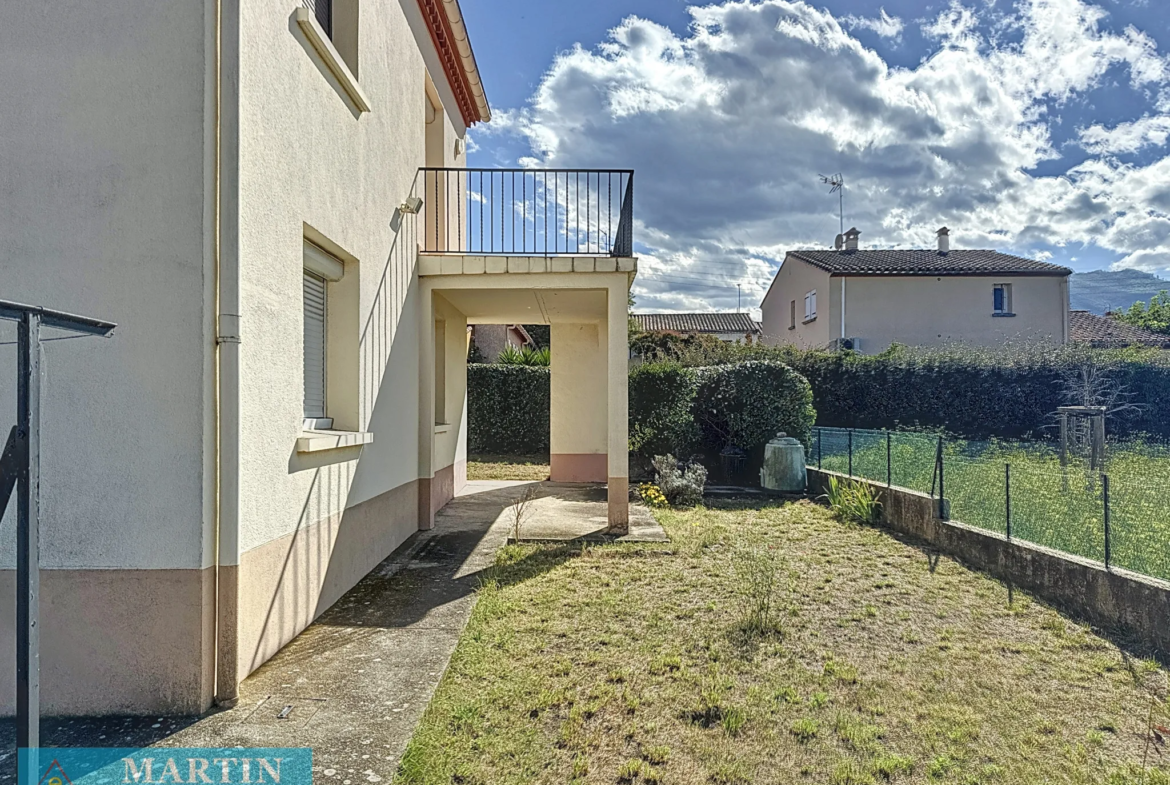 Maison Composée de 2 Appartements à Maureillas-las-Illas 