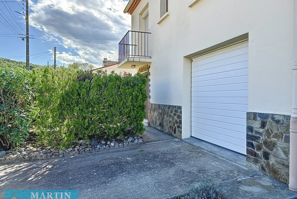 Maison Composée de 2 Appartements à Maureillas-las-Illas 