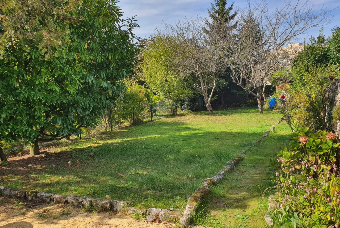 Maison de 89 m² à vendre à Alençon avec jardin 