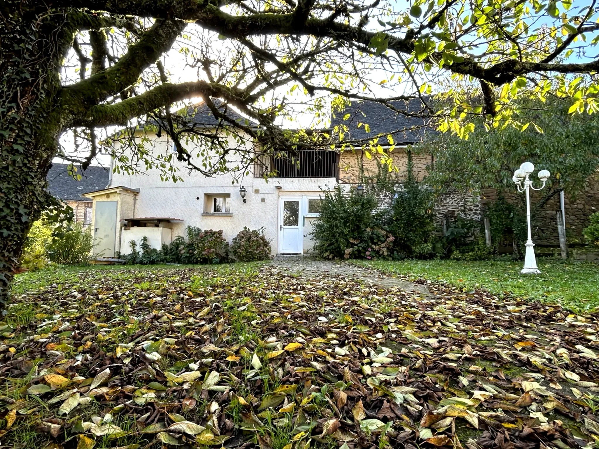 Maison à vendre à Lagraulière en Corrèze - 2 chambres et jardin 