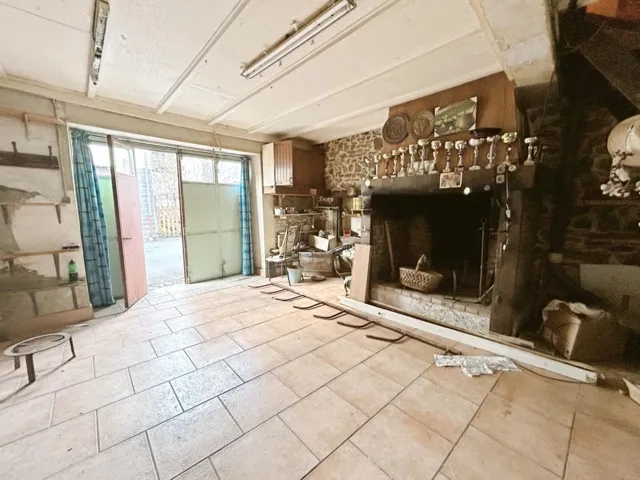 Maison à vendre à Lagraulière en Corrèze - 2 chambres et jardin 