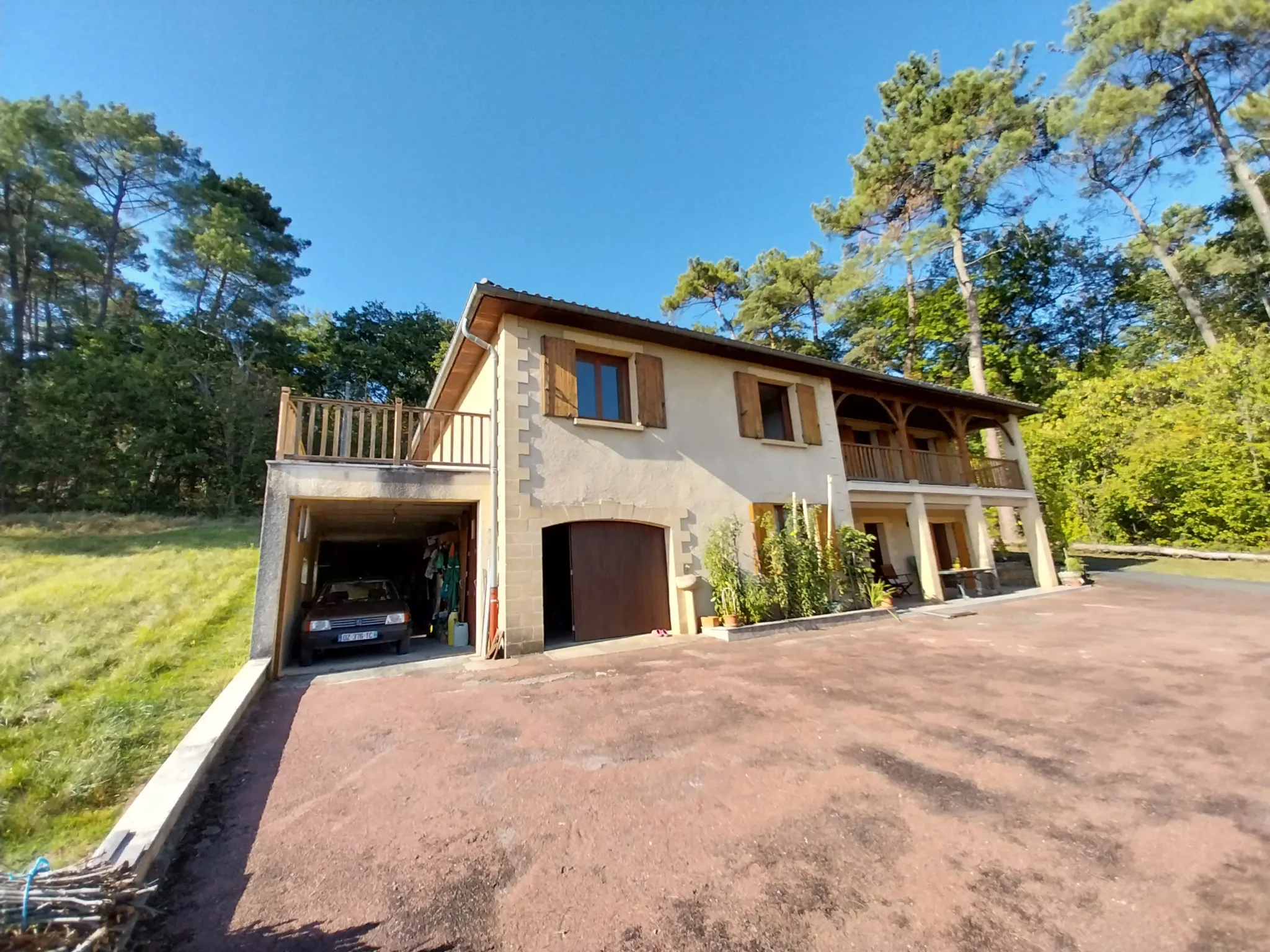 Maison Individuelle à Chancelade avec Terrain Arboré 