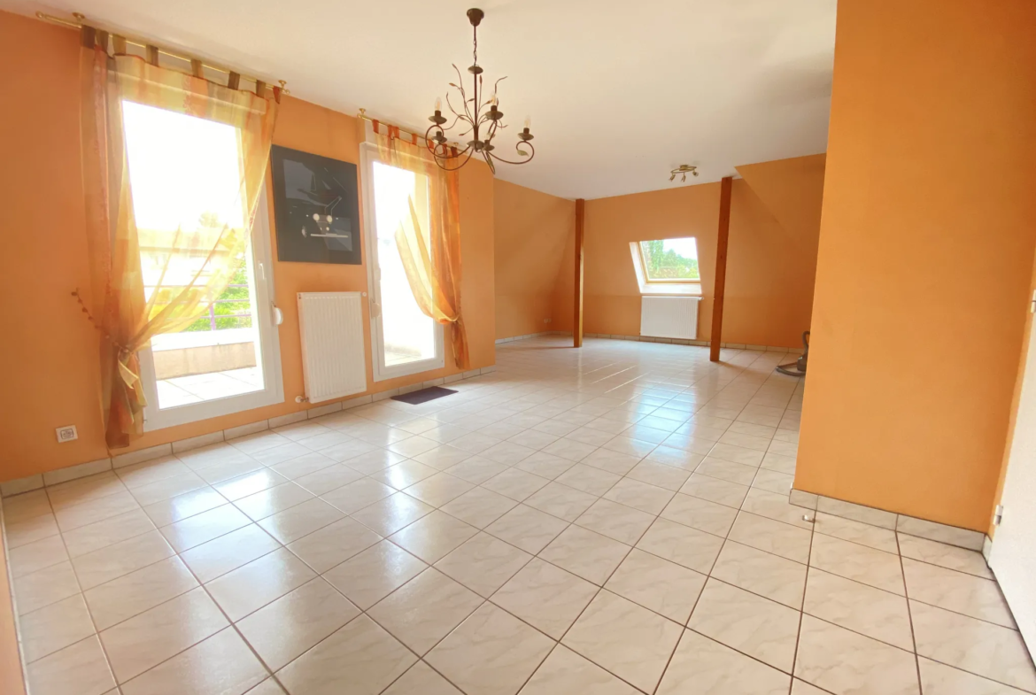 Vente Appartement F2 68,69 m² avec Balcon et Garage à Creutzwald 