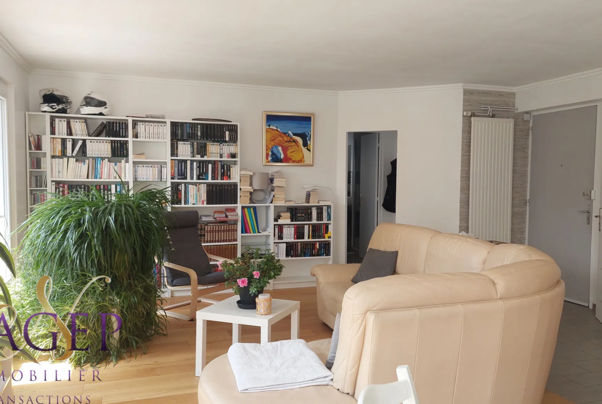 Appartement T4 en parfait état au cœur de Vichy avec garage 