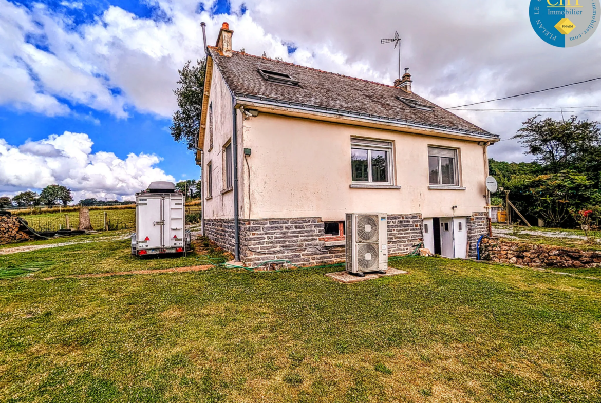 À Guer, maison 4 chambres avec terrain de 6331 m² 