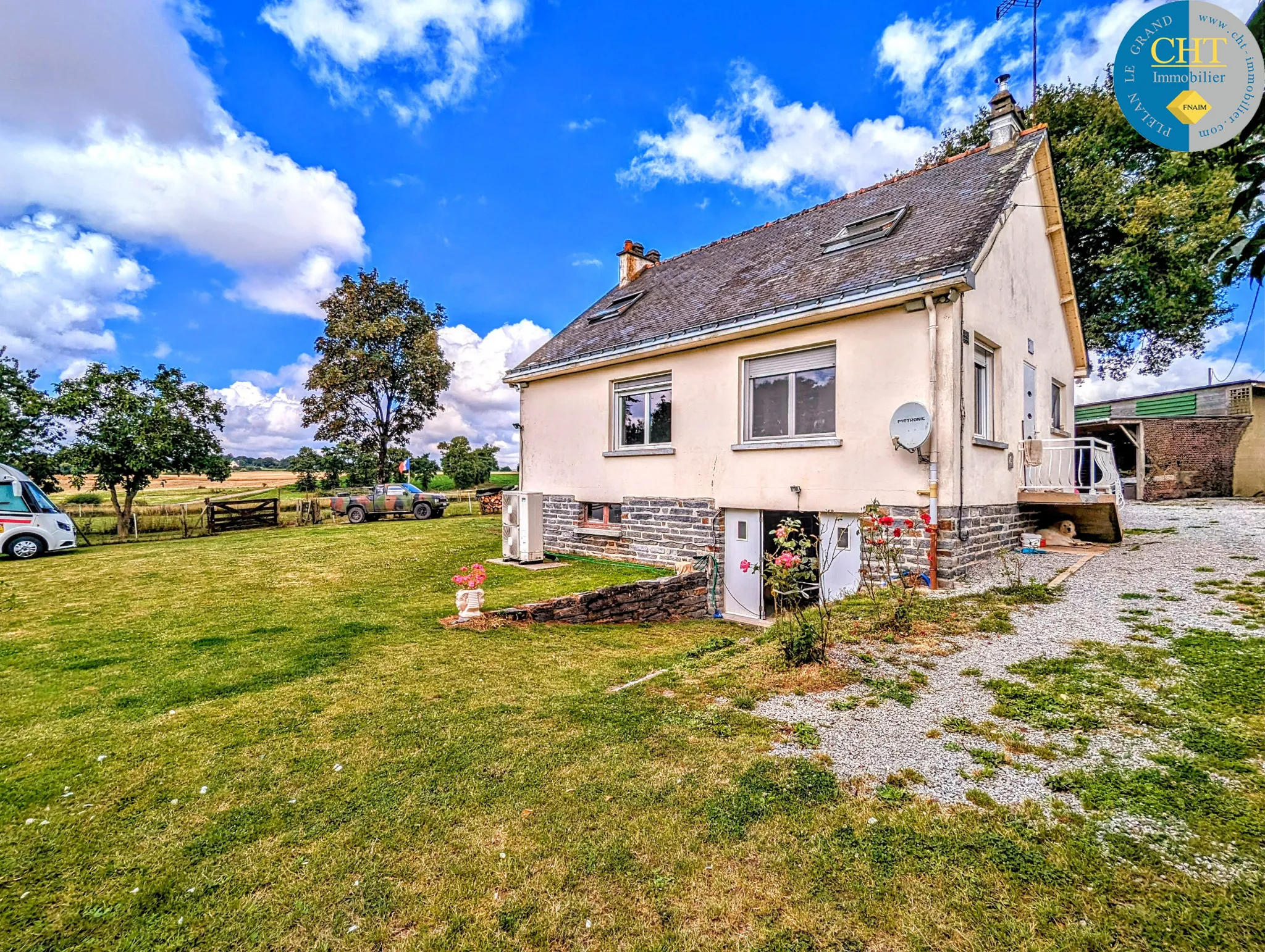 À Guer, maison 4 chambres avec terrain de 6331 m² 