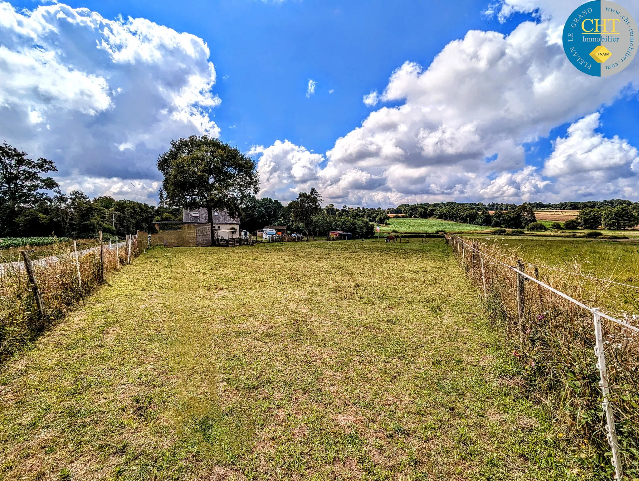 À Guer, maison 4 chambres avec terrain de 6331 m² 