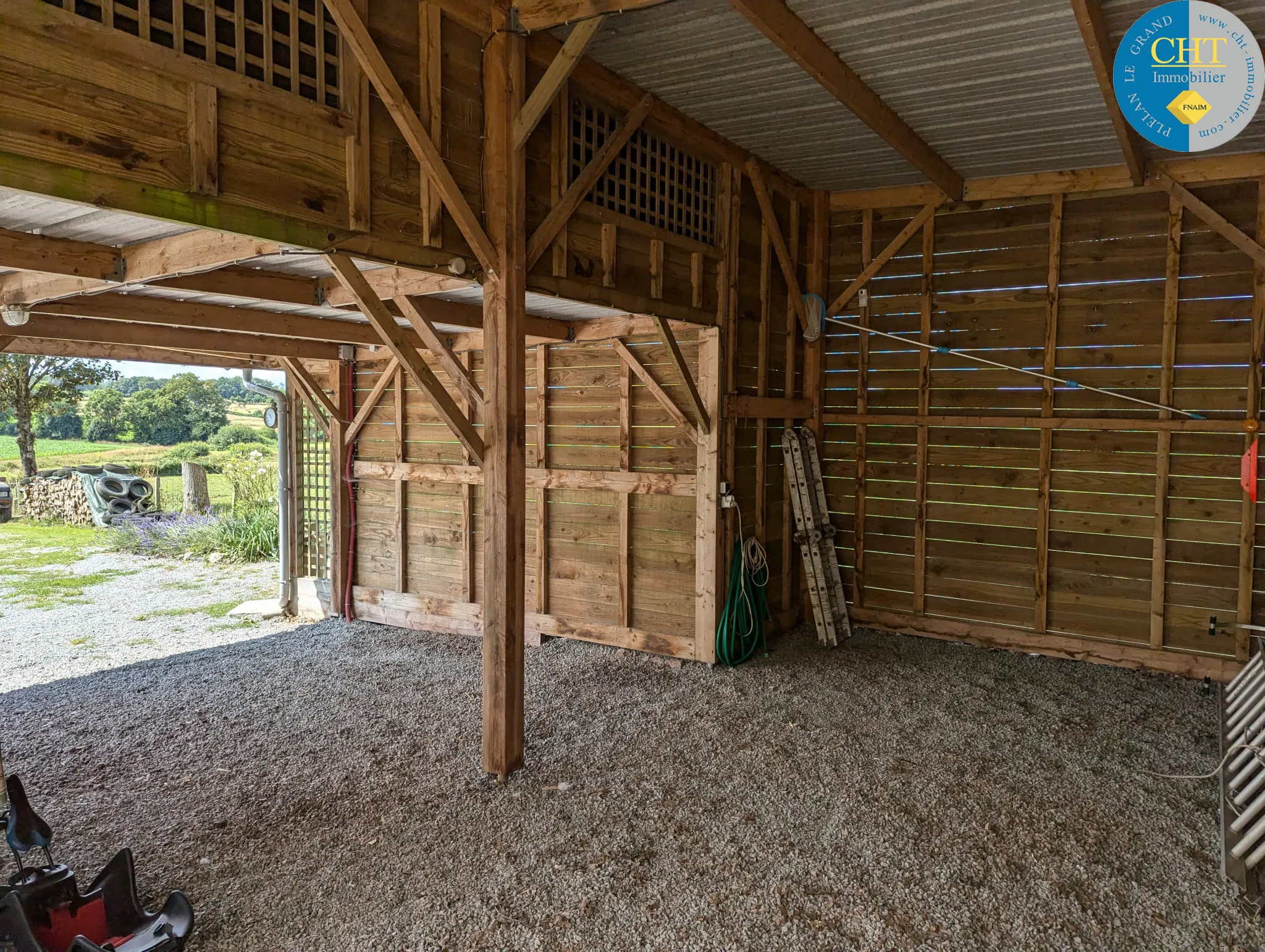 À Guer, maison 4 chambres avec terrain de 6331 m² 