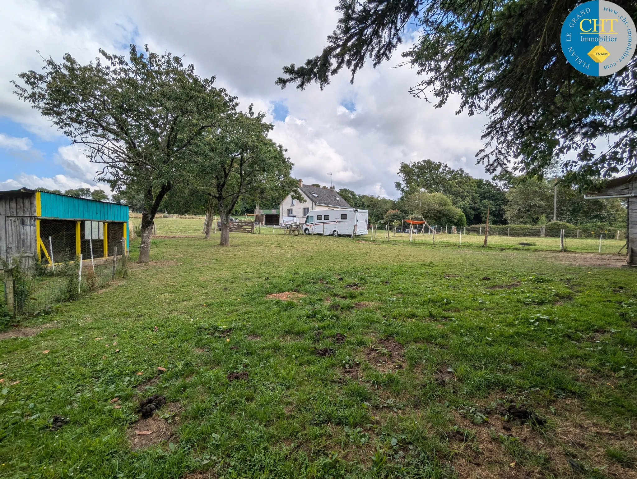 À Guer, maison 4 chambres avec terrain de 6331 m² 