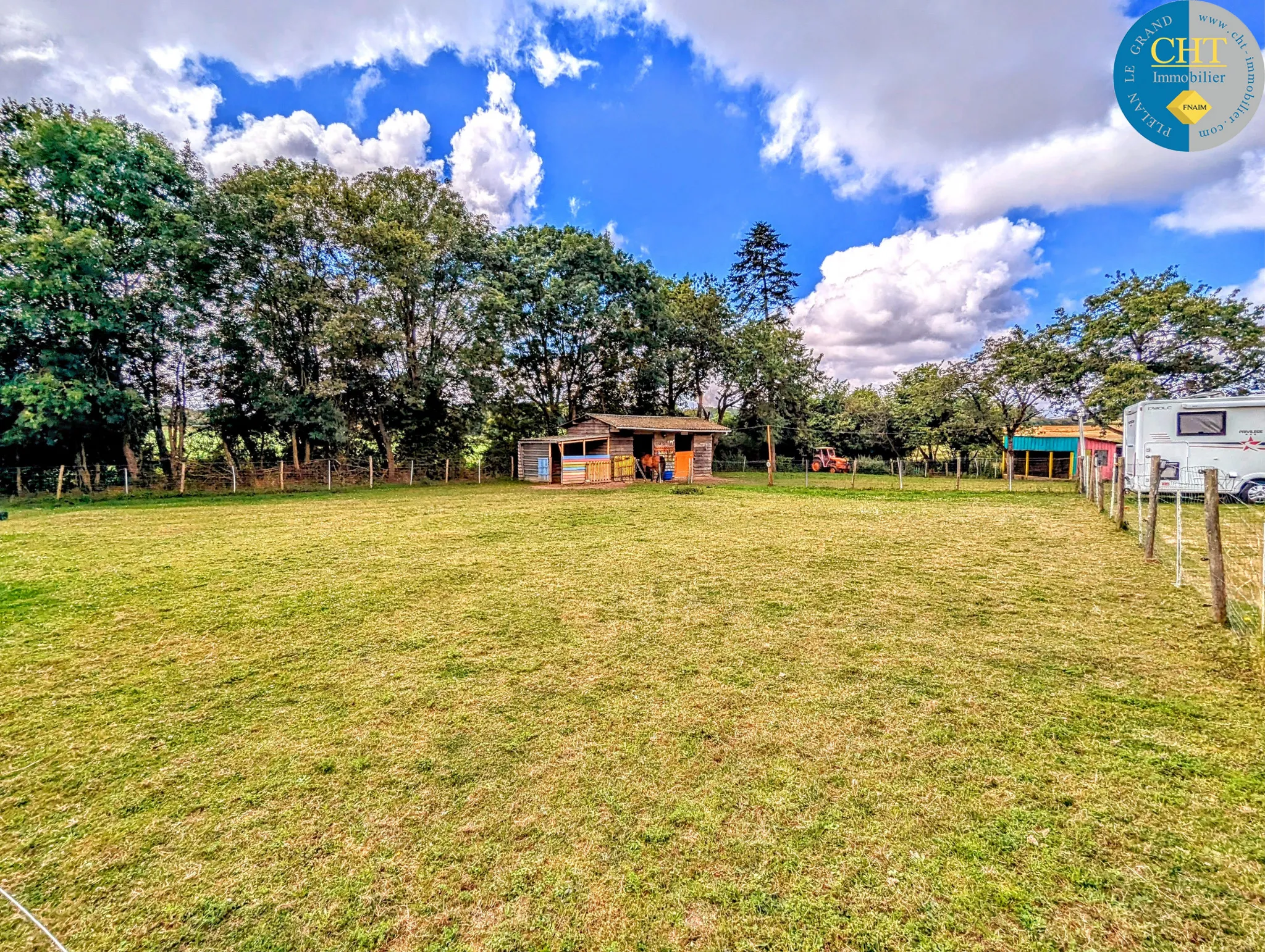 À Guer, maison 4 chambres avec terrain de 6331 m² 