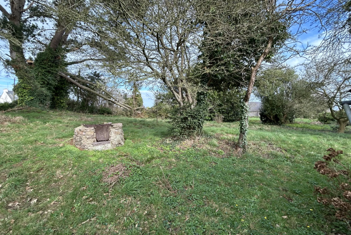 À VENDRE : Maison en pierres à Plouézec, proche de la mer 