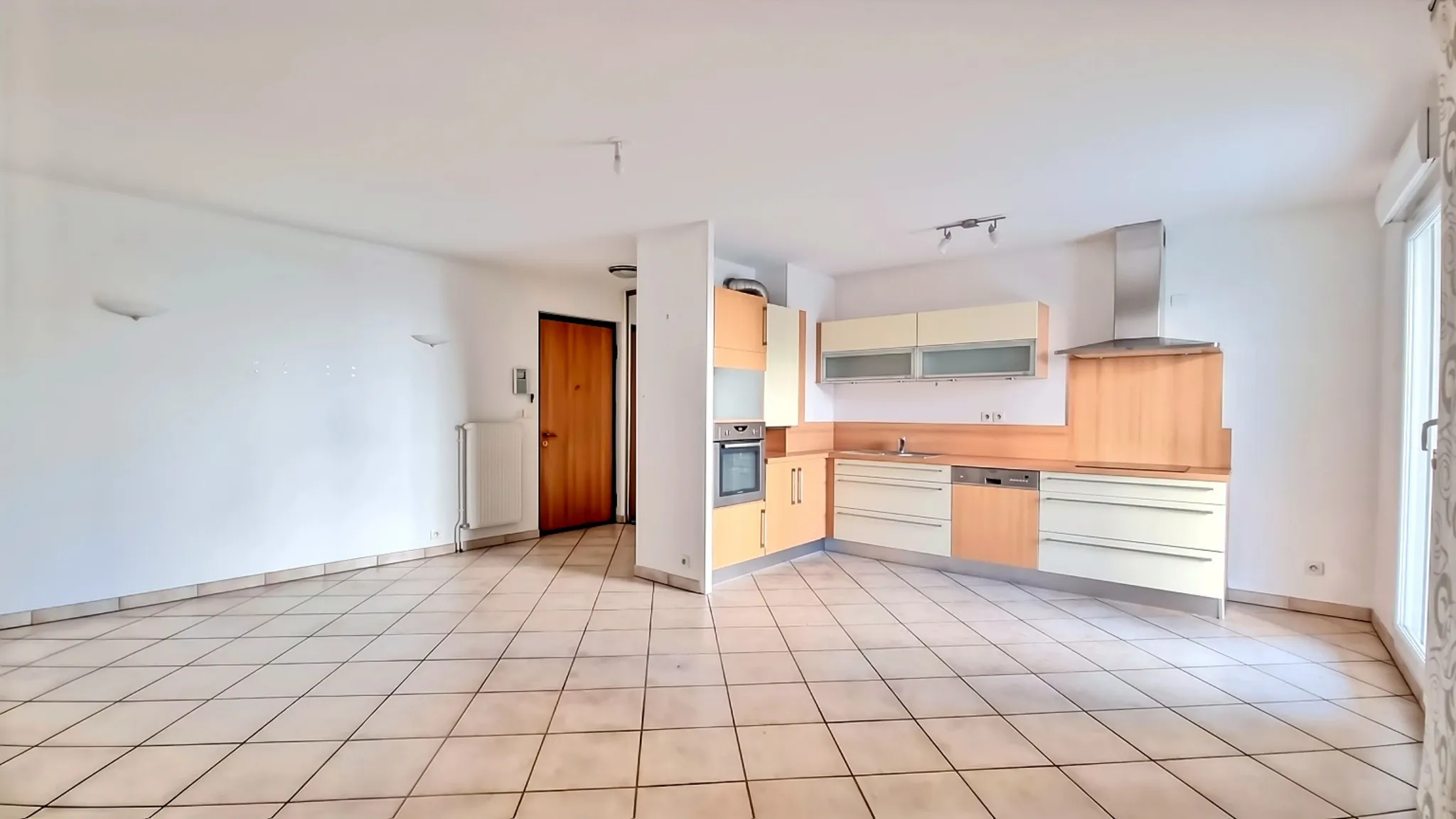 Bel Appartement F3 de 63 m² avec Balcon et Garage à Clermont-Ferrand 