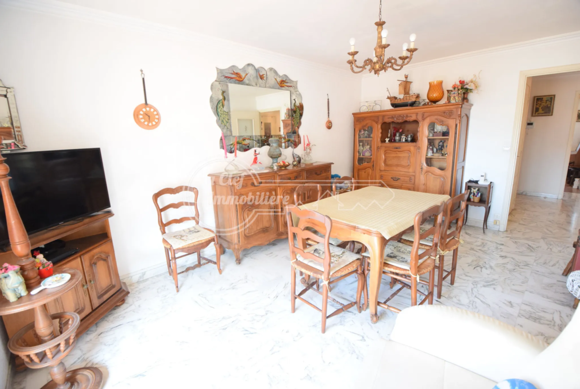 À vendre : Appartement 3 pièces 66 m² avec terrasse à Nice St Roch 