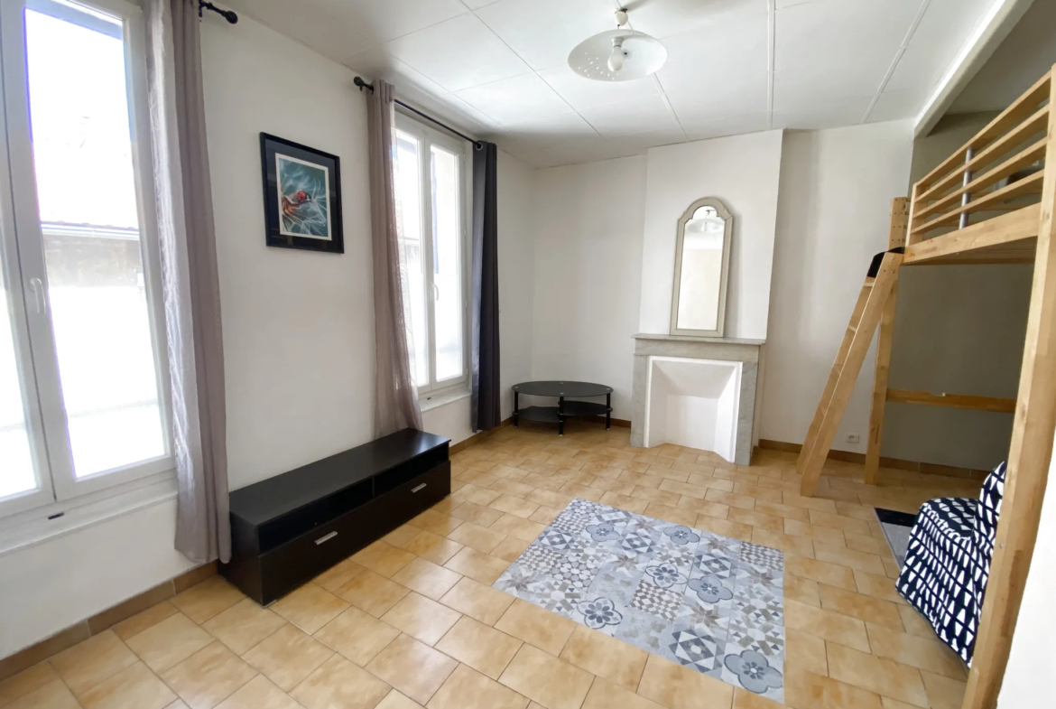 Immeuble à vendre à Montolivet - 3 Studios - Rentabilité de 8,5% 