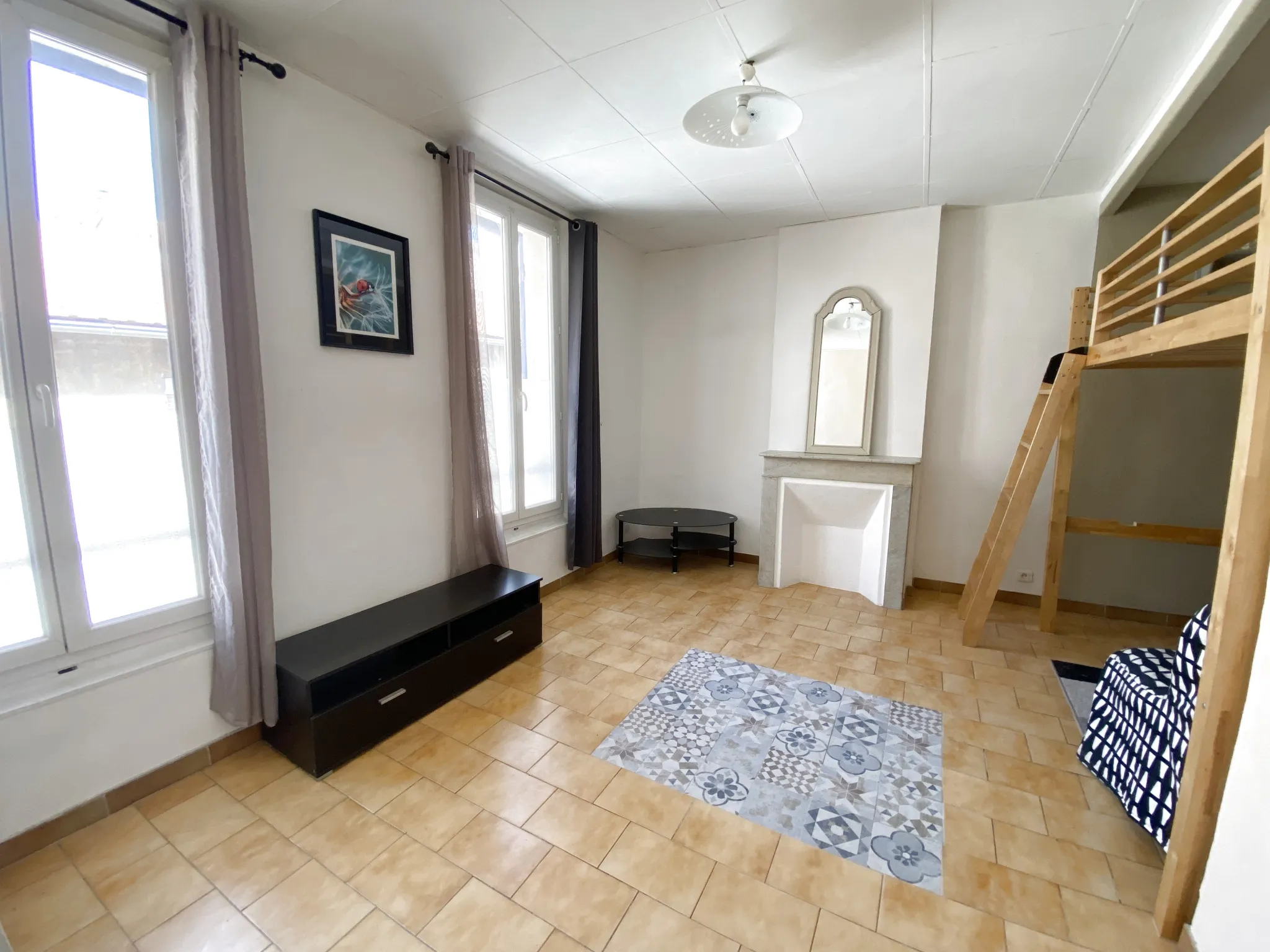 Immeuble à vendre à Montolivet - 3 Studios - Rentabilité de 8,5% 