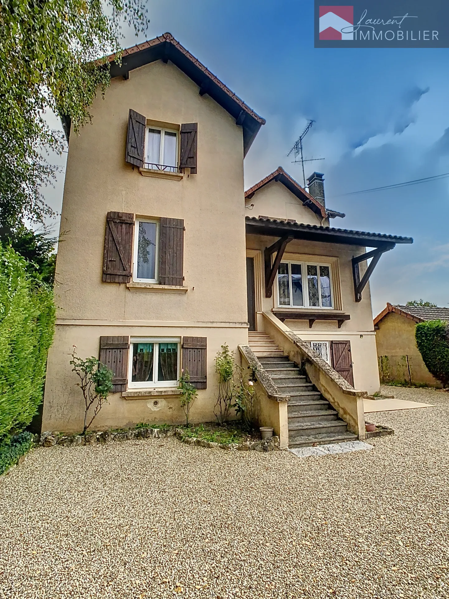 À vendre : Grande maison à Tournus, 4 chambres, 153 000 € 