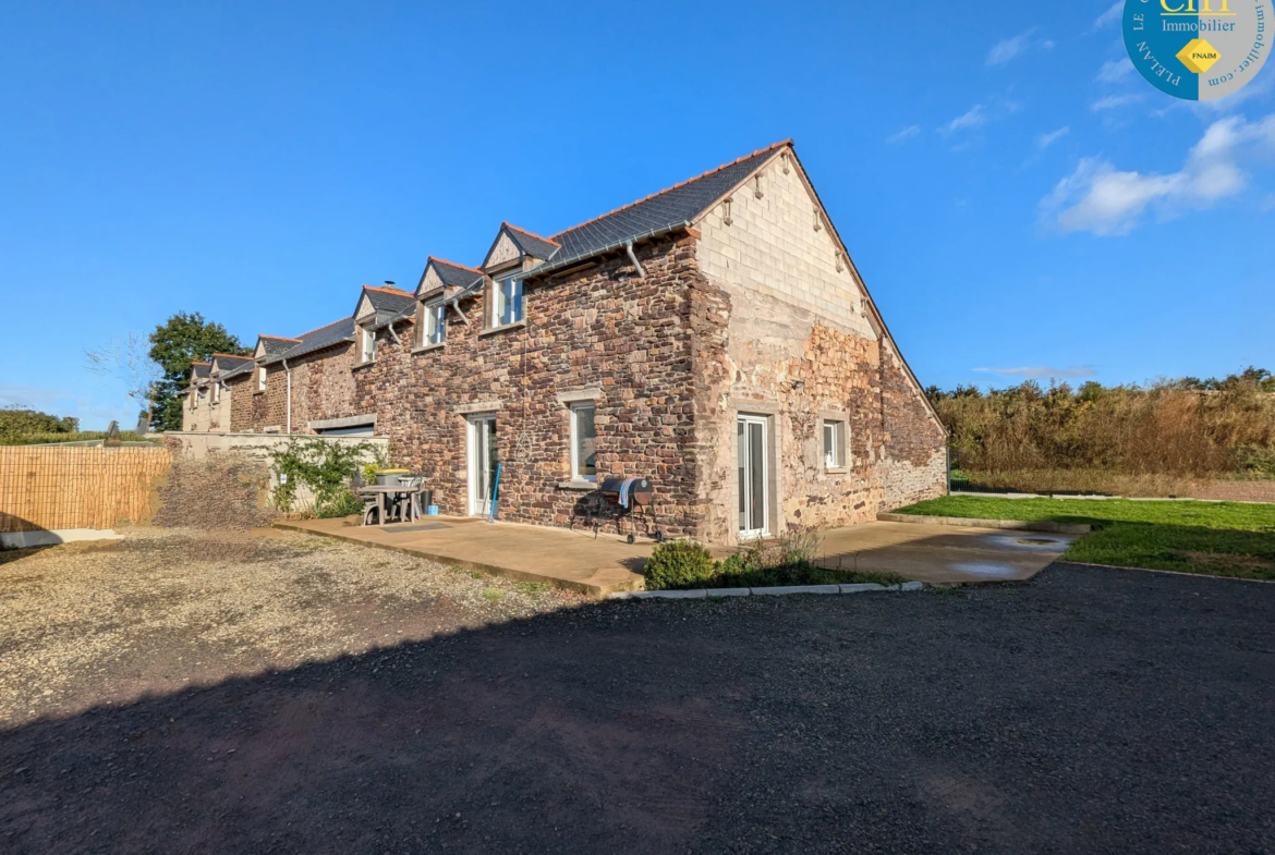 Longère rénovée avec 3 chambres à Treffendel 