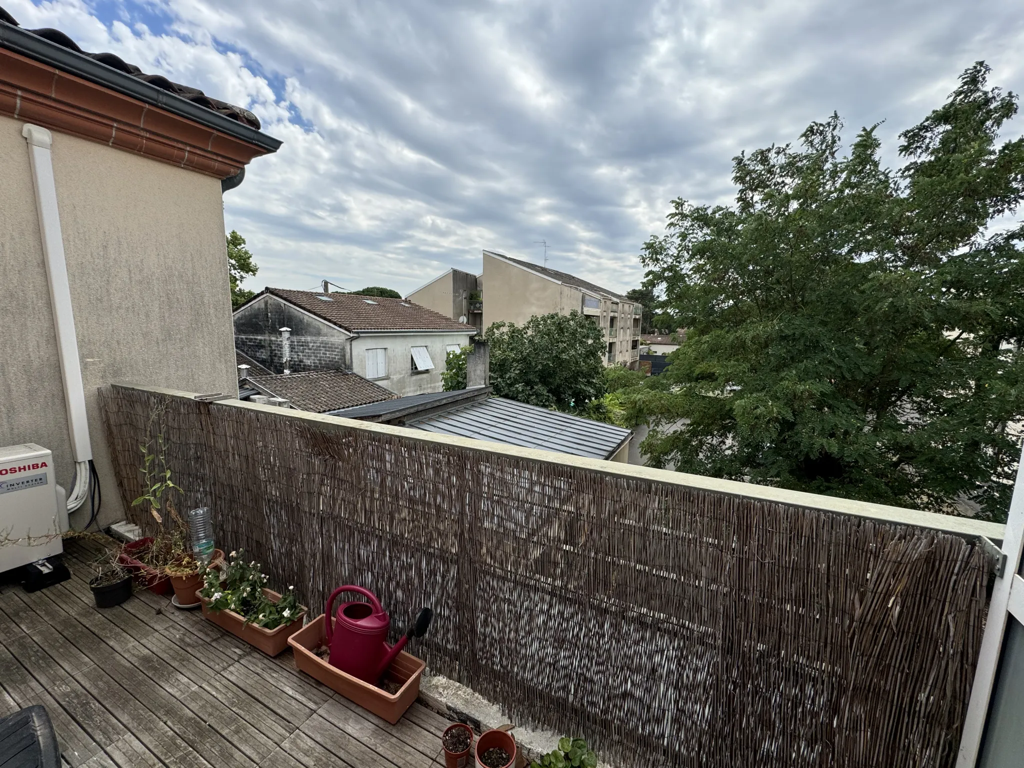 Toulouse Saint Simon - Appartement T3 en Dernier Étage avec Balcon et Parking 