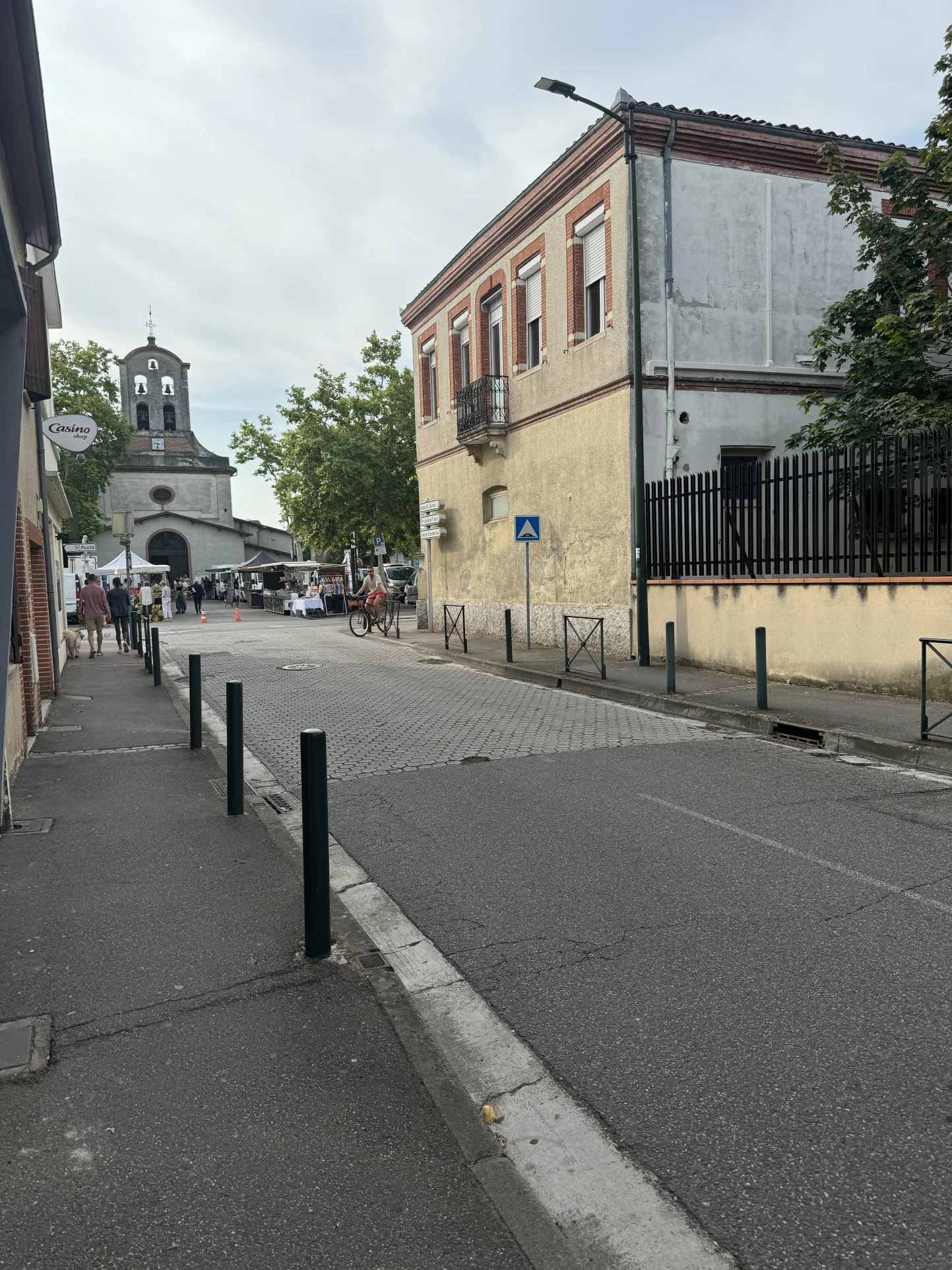 Toulouse Saint Simon - Appartement T3 en Dernier Étage avec Balcon et Parking 