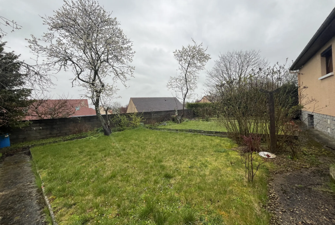 À vendre : Maison de 90 m² à Fresnay-sur-Sarthe 