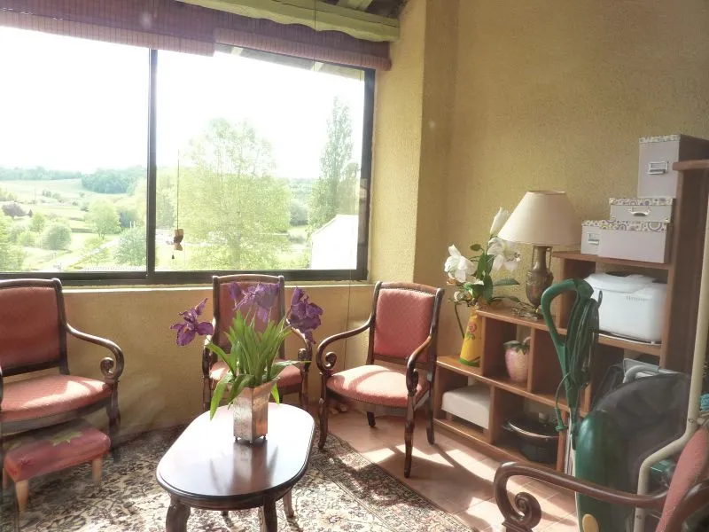 Maison à vendre à Lacapelle Biron - 4 chambres avec jardin 