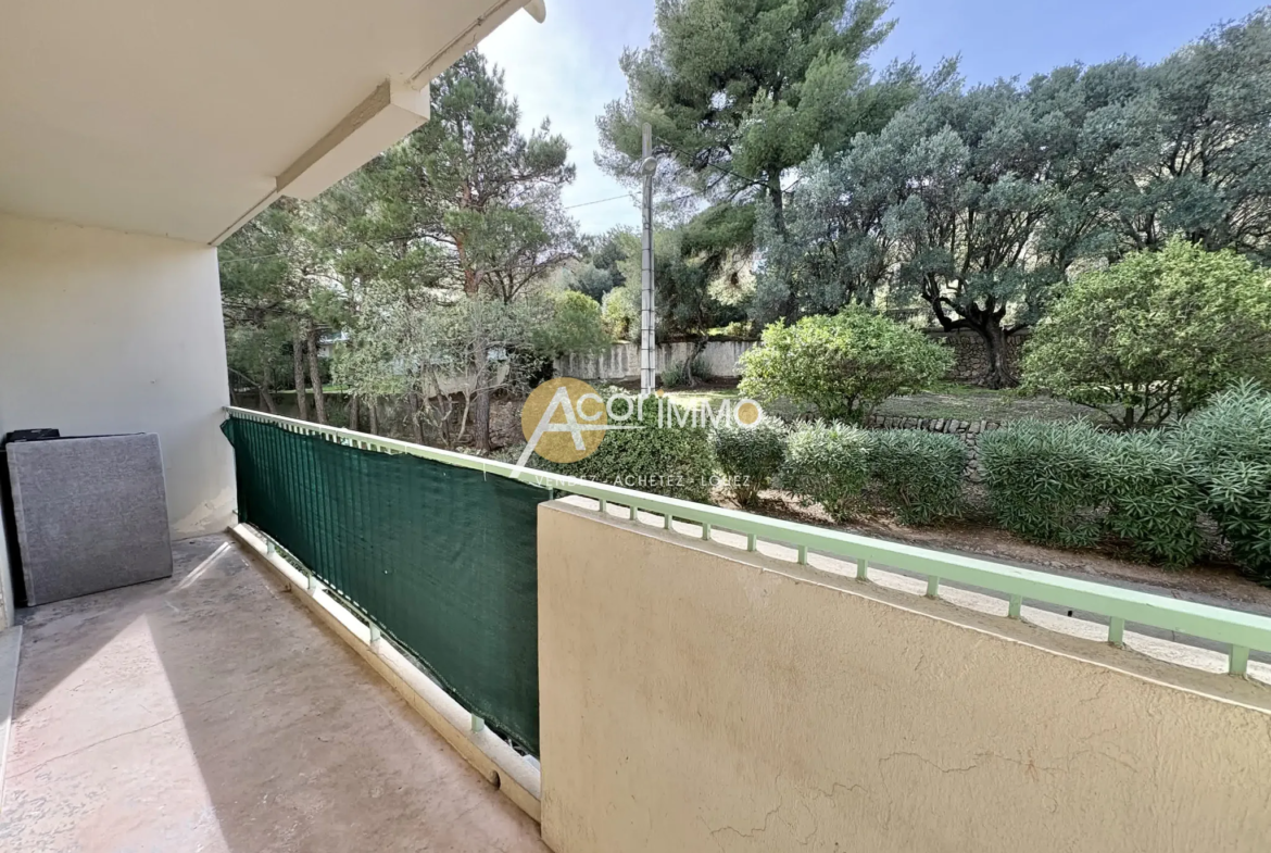 À vendre : Appartement T3 avec terrasse à Ollioules 