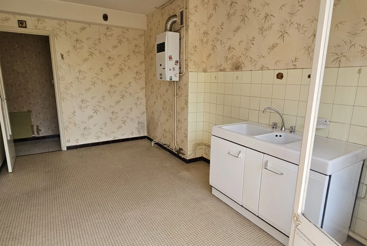 Appartement F3 à vendre à Nevers avec balcon et garage 