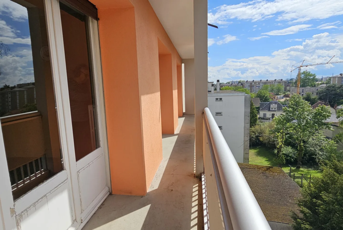 Appartement F3 à vendre à Nevers avec balcon et garage 