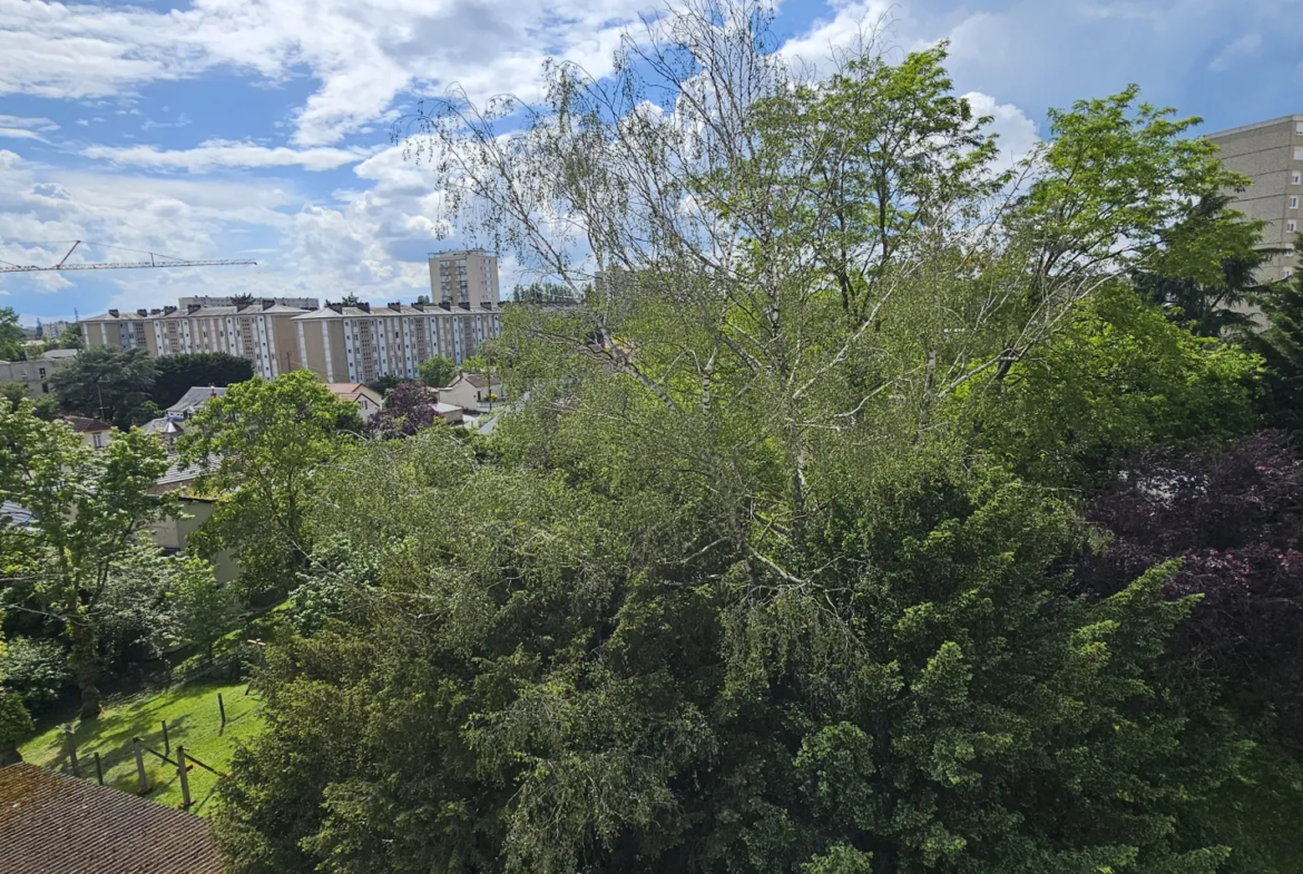 Appartement F3 à vendre à Nevers avec balcon et garage 