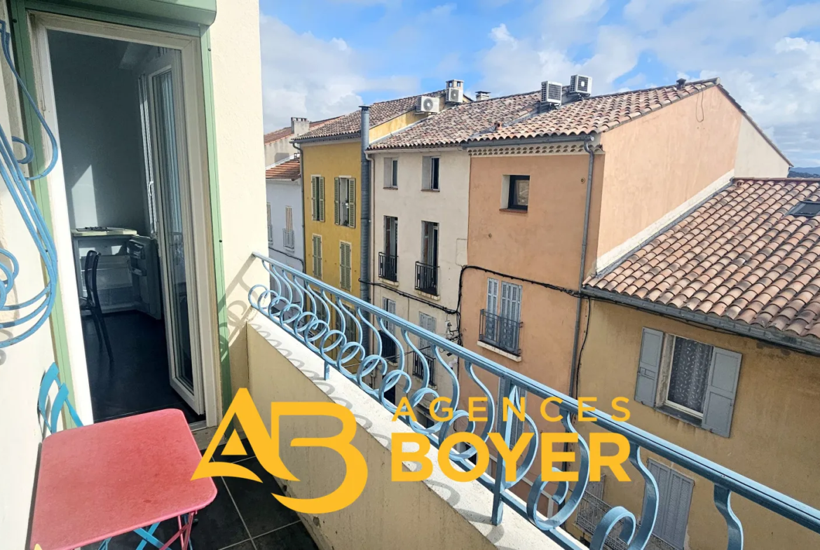 À vendre : T2 rénové à Bandol avec ascenseur - Opportunité rare 