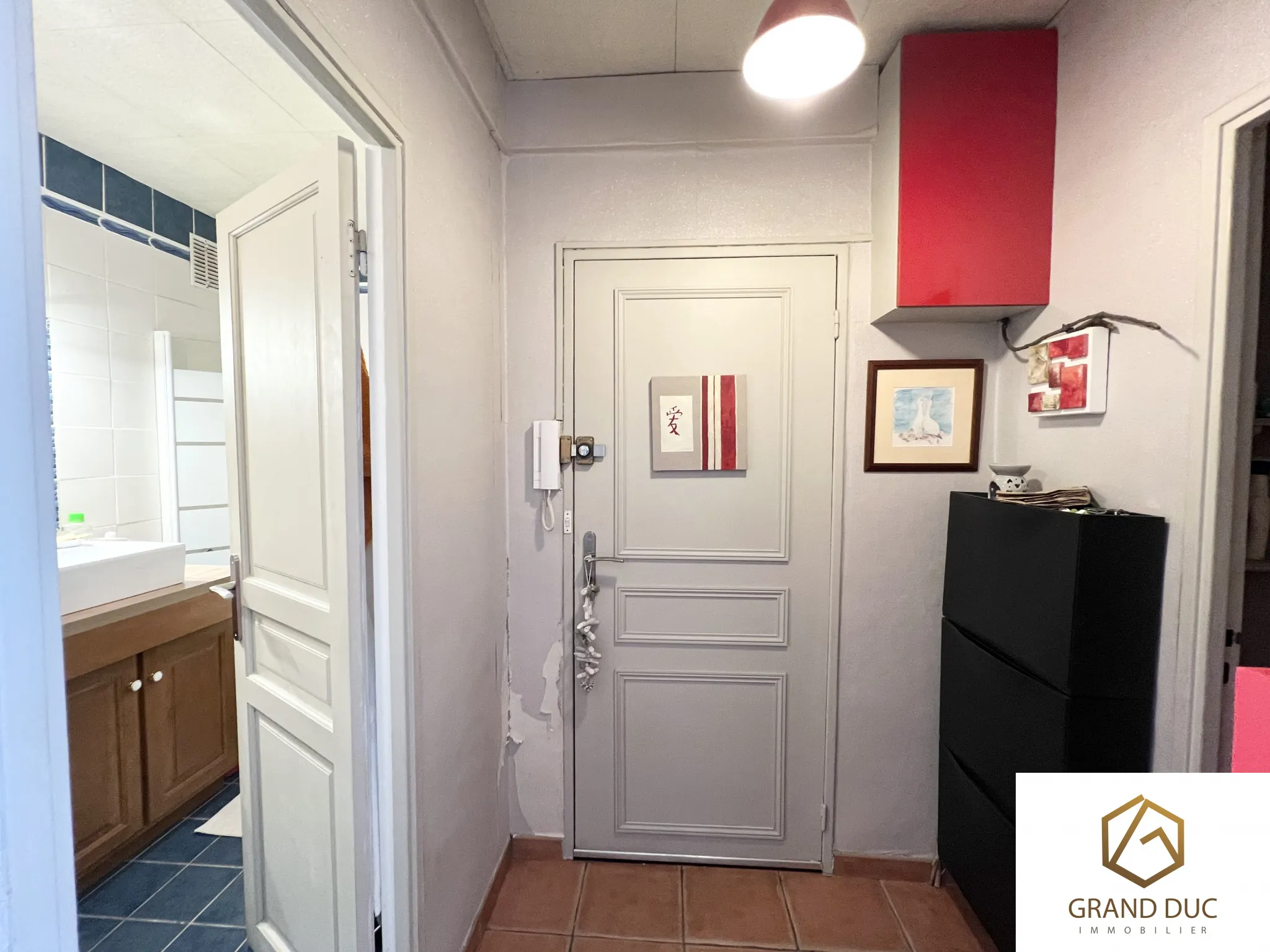 Appartement T3 lumineux de 67 m² avec balcon à vendre à Marseille 