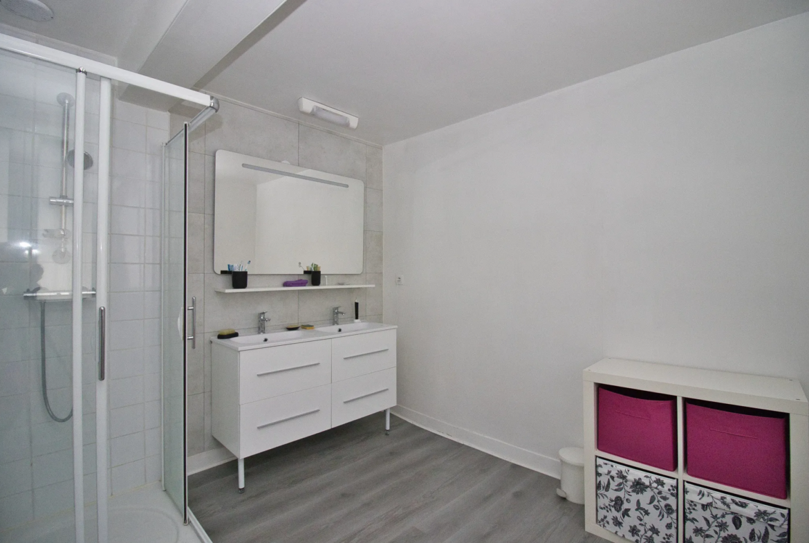 À vendre : Appartement F6 duplex rénové au cœur d'Yvetot 