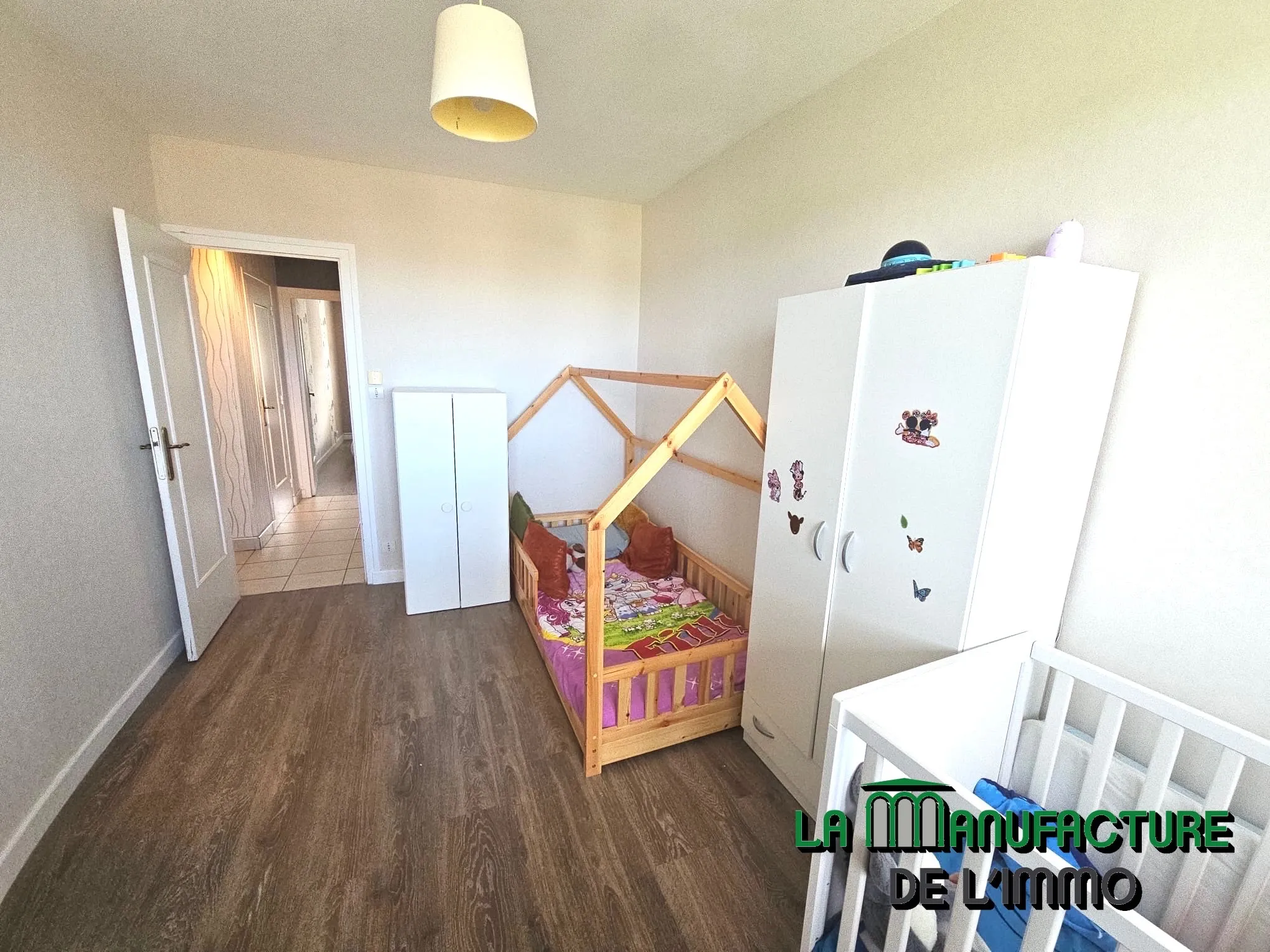 Appartement F3 traversant avec deux balcons à Saint-Étienne - Monthieu 