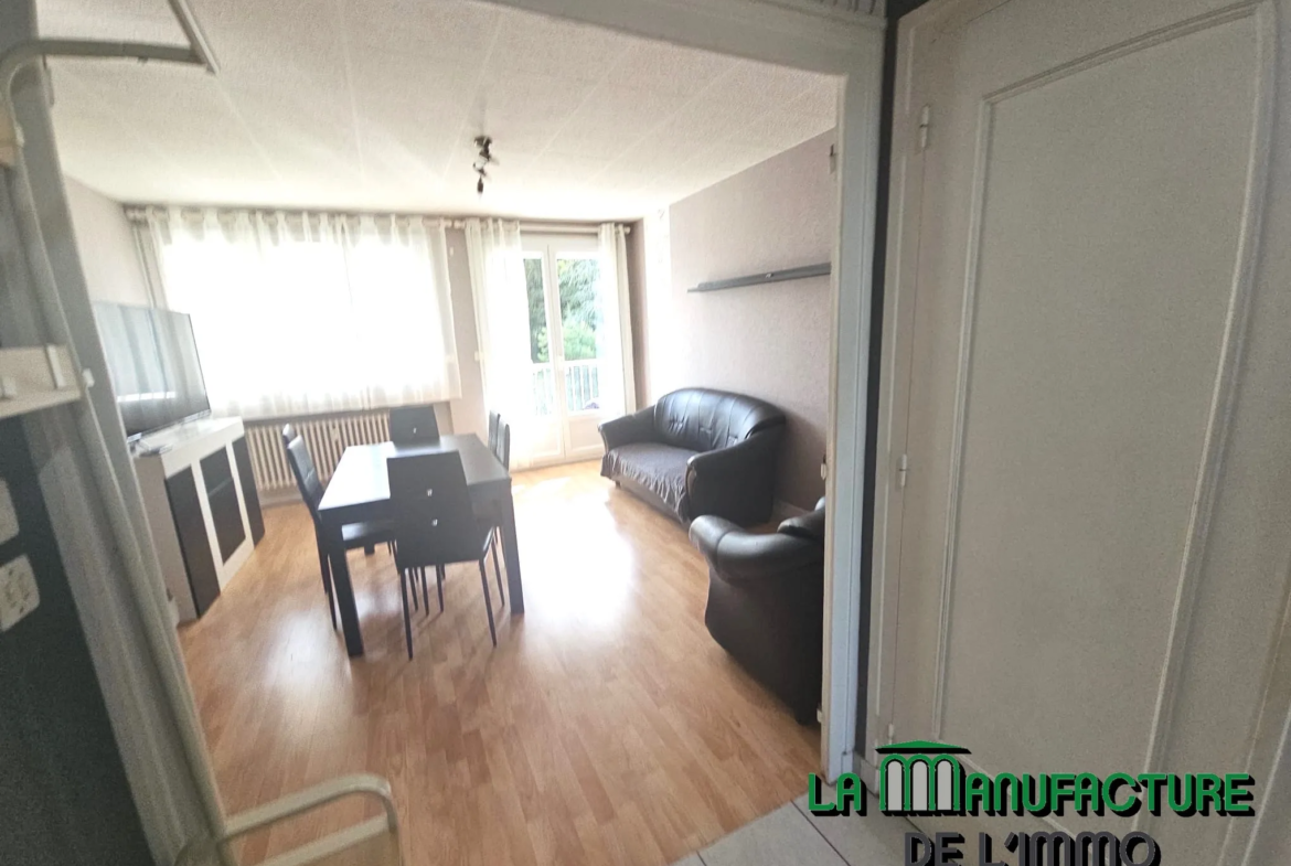 Appartement F3 traversant avec deux balcons à Saint-Étienne - Monthieu 