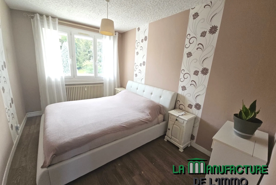 Appartement F3 traversant avec deux balcons à Saint-Étienne - Monthieu 