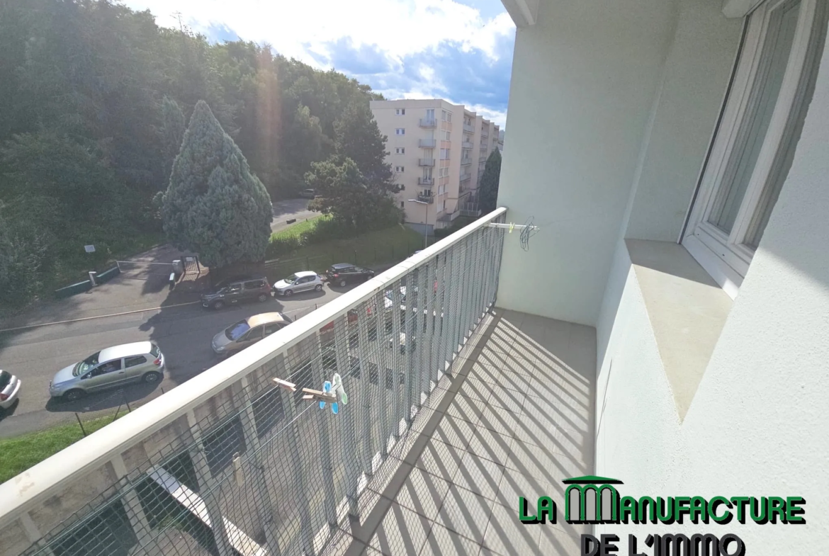 Appartement F3 traversant avec deux balcons à Saint-Étienne - Monthieu 