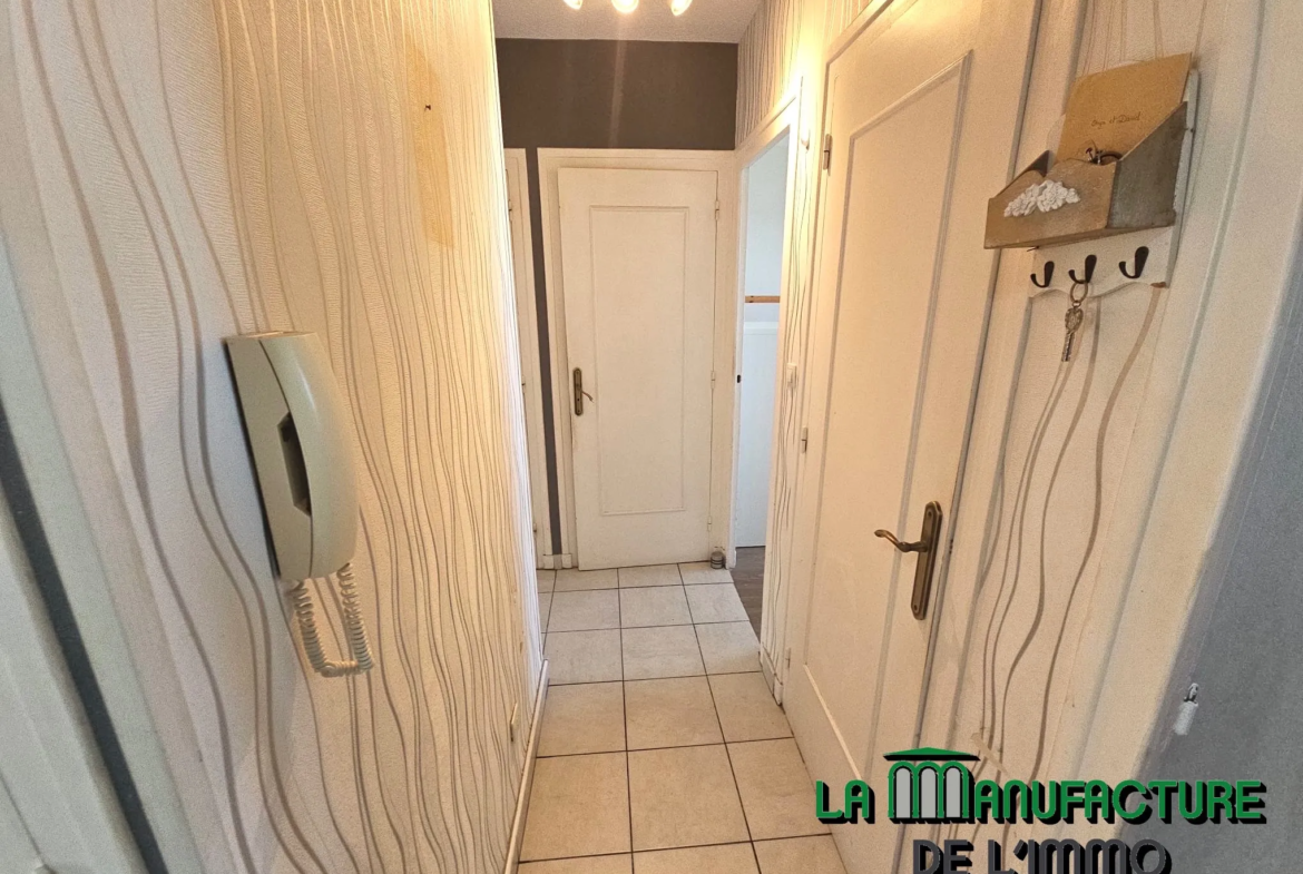 Appartement F3 traversant avec deux balcons à Saint-Étienne - Monthieu 