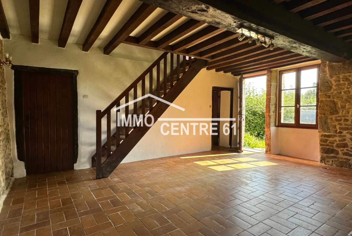 Maison de campagne à Carrouges sur 1725 m² de terrain 