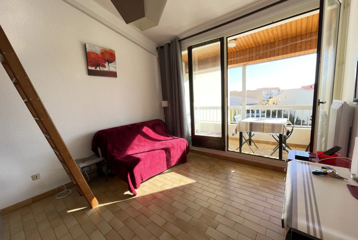 Studio cabine + mezzanine avec vue dégagée et parking au Cap d'Agde 