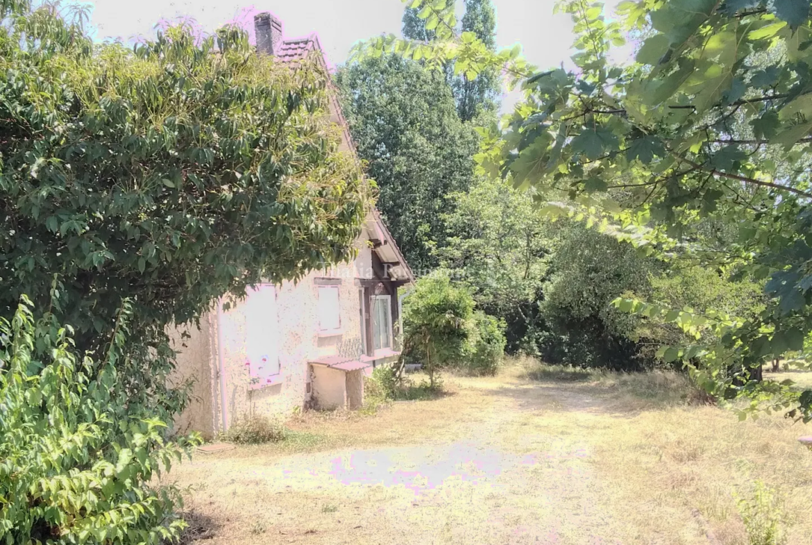 À vendre : villa périgourdine à Nontron avec parc arbore 