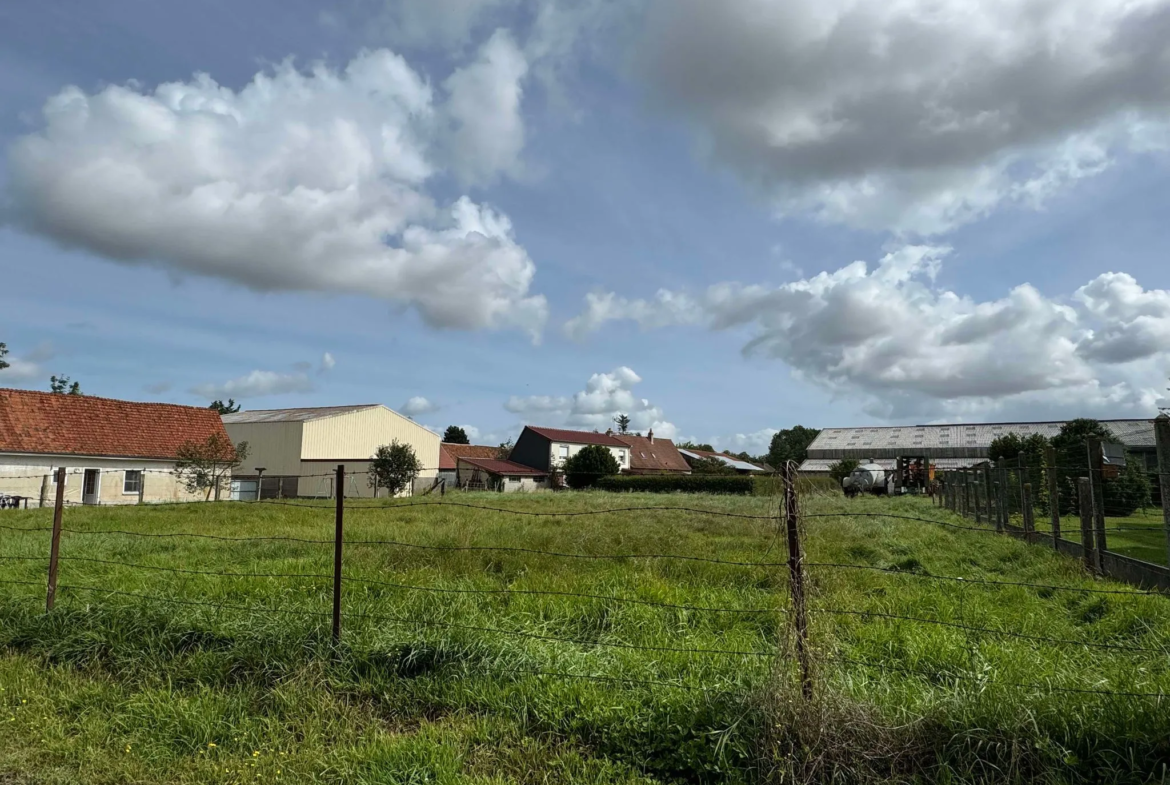 Terrain à bâtir non viabilisé à Crécy en Ponthieu, 1031 m² 