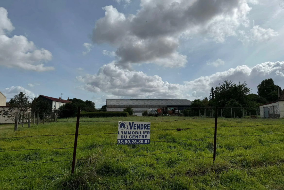 Terrain à bâtir non viabilisé à Crécy en Ponthieu, 1031 m² 