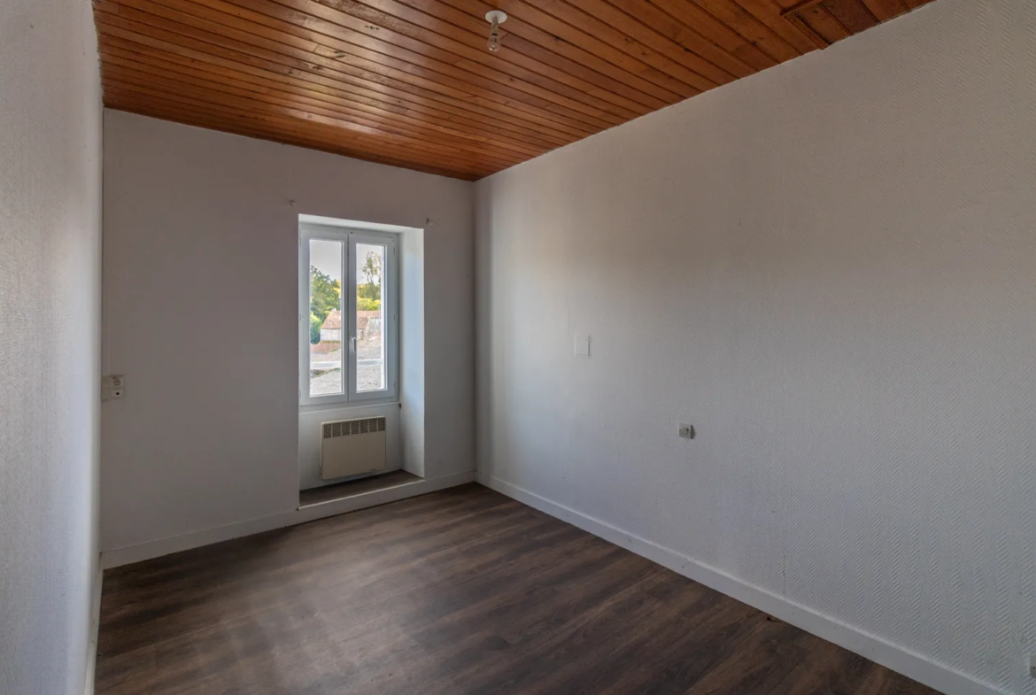 Maison charentaise 2 chambres avec dépendances à Fontcouverte 