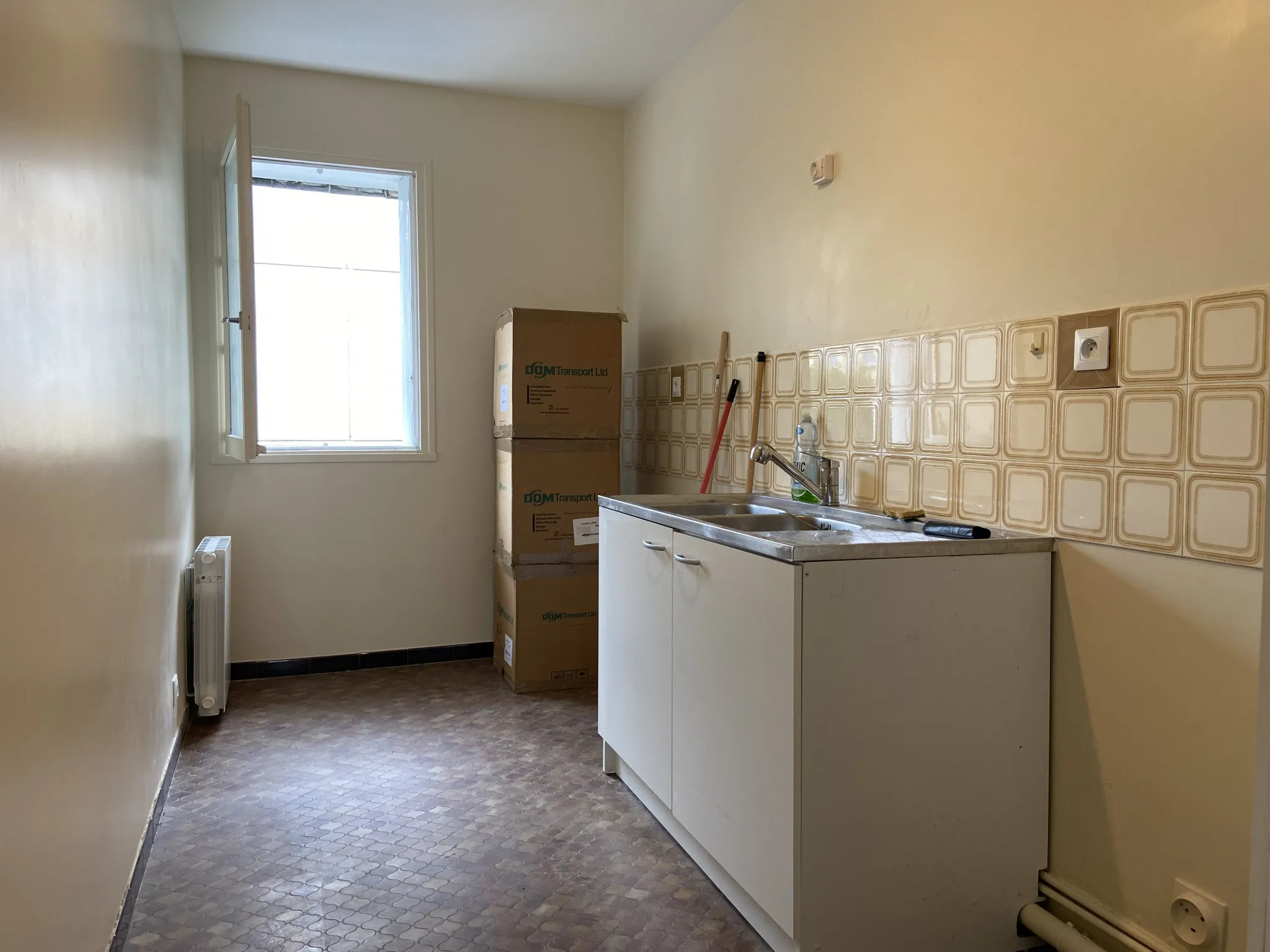 Appartement 3 pièces avec balcon en résidence sécurisée - Vierzon 