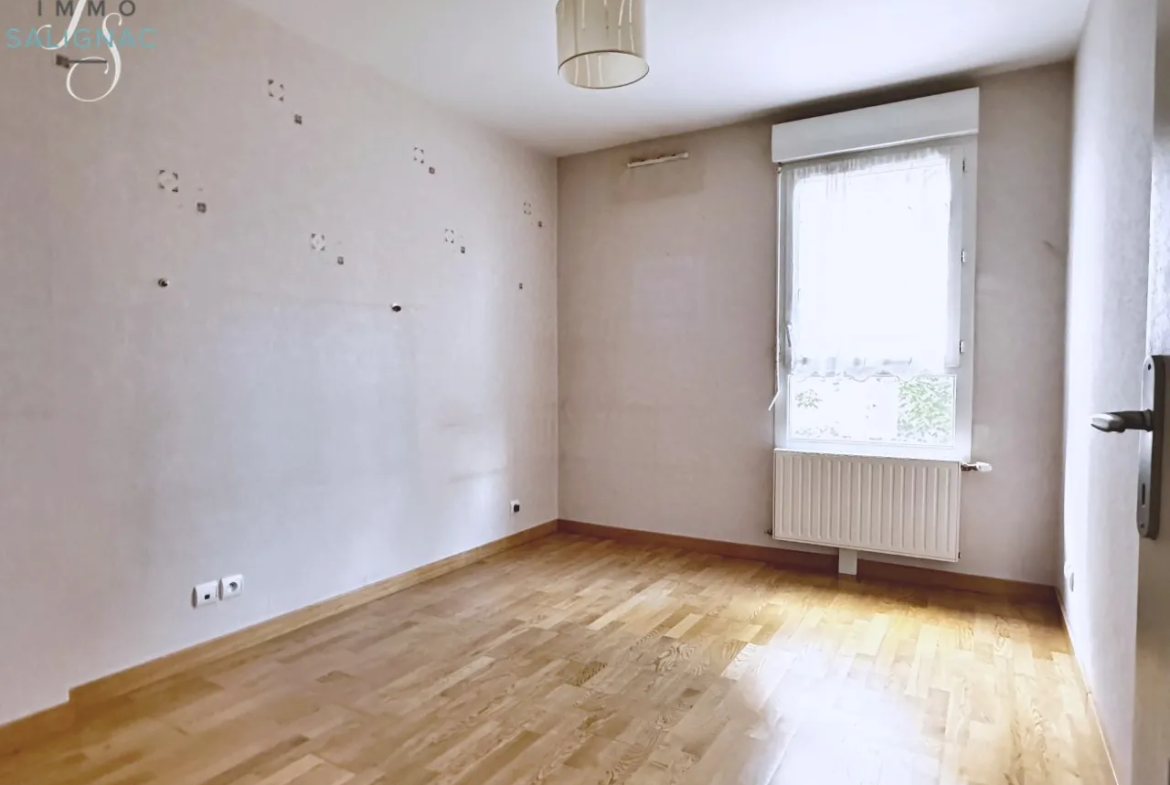 Appartement T3 moderne de 65 m² avec terrasse à Péronnas 