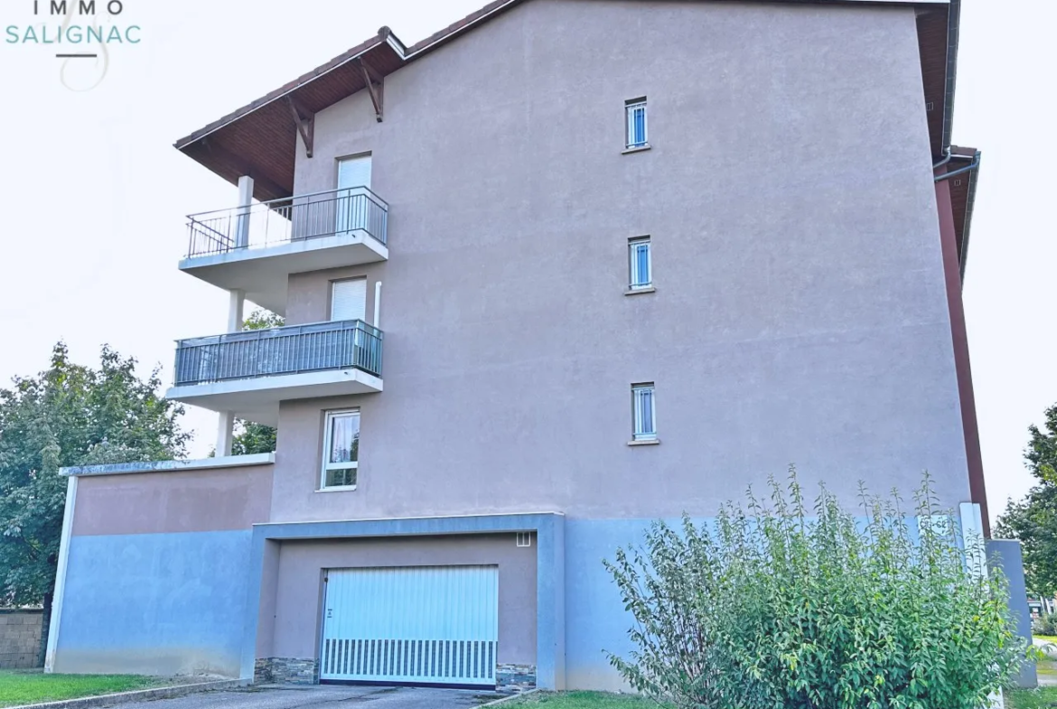 Appartement T3 moderne de 65 m² avec terrasse à Péronnas 