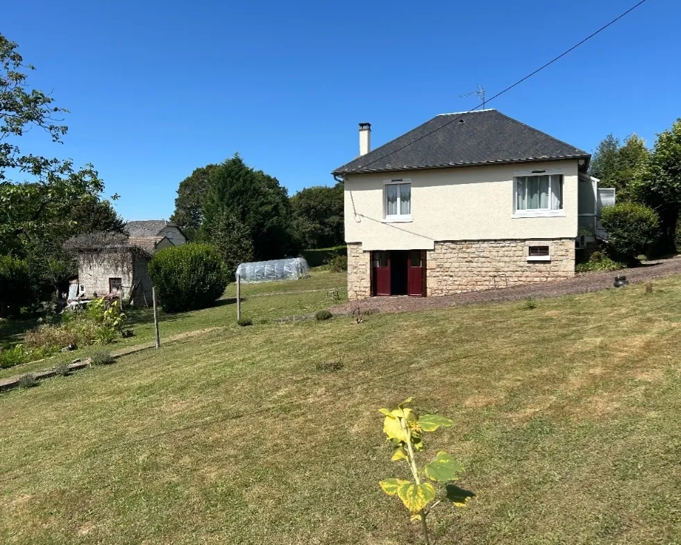 Maison à vendre à Saint Augustin en Corrèze - 116 640 € 