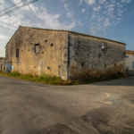 Bâtiment de 184 m2 avec jardin à Saint-Savinien