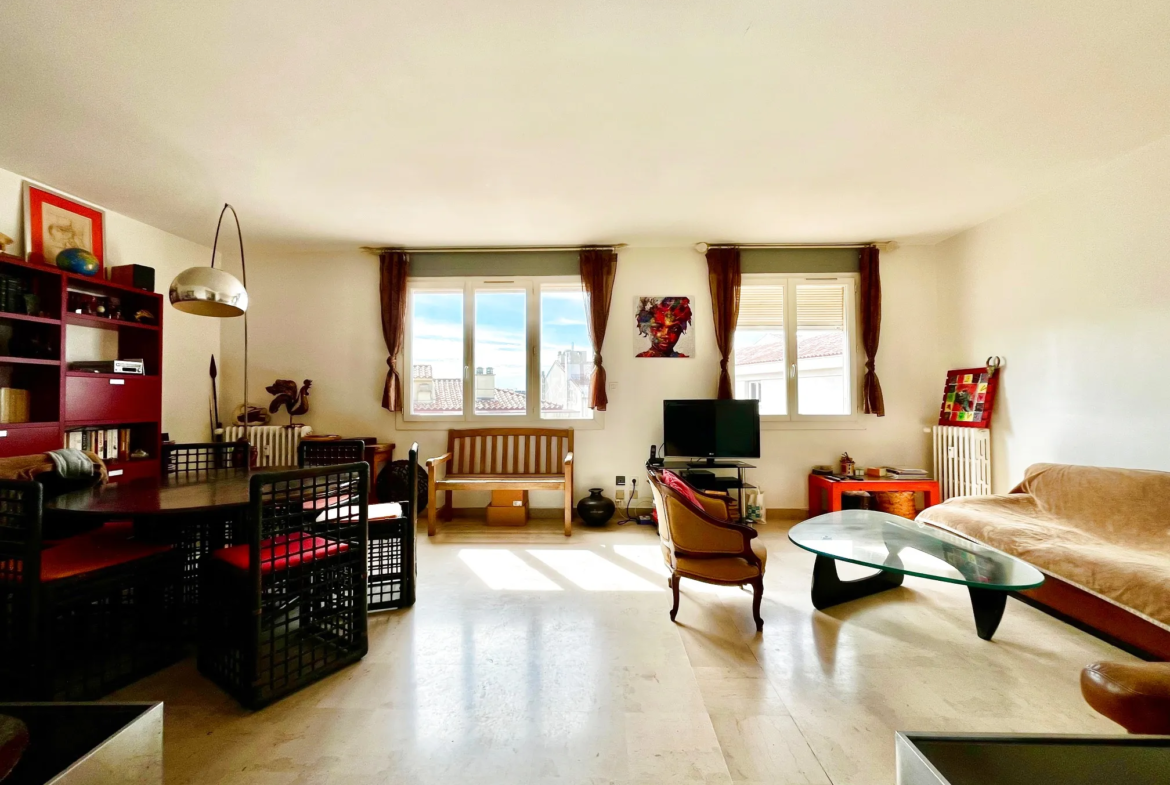 Appartement de type 3 en vente à Nîmes avec garage et cave 