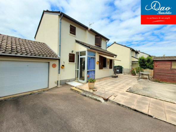 Maison lumineuse de 97m2 avec garage et terrain clôturé